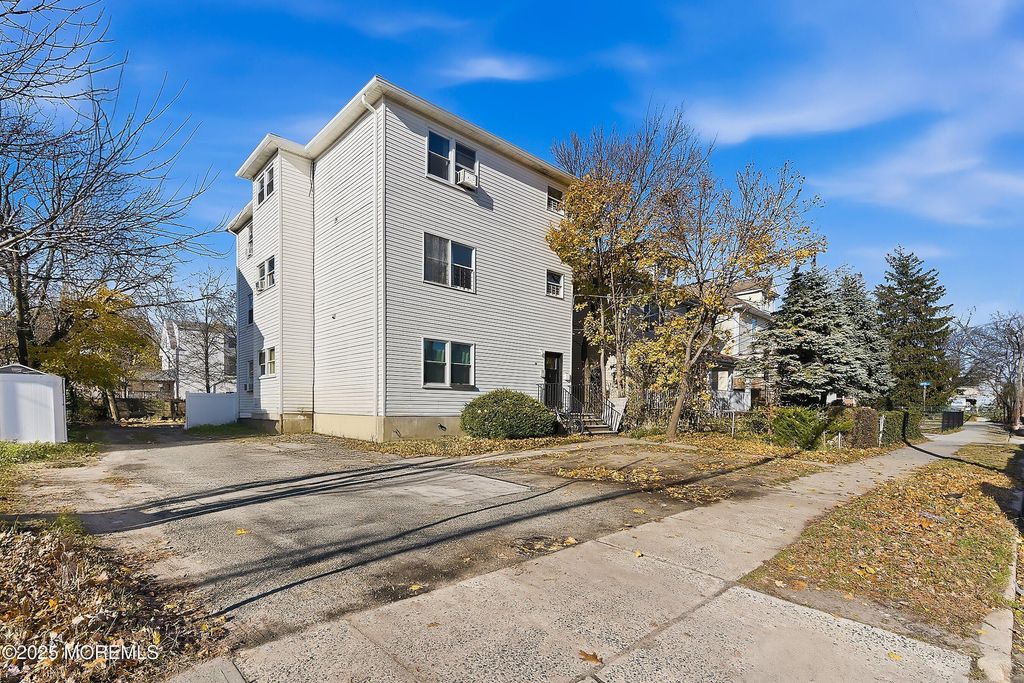 414 Princeton Avenue, Lakewood, NJ 08701