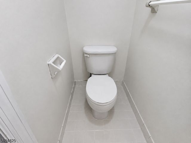 151 Prestwick Way, Edison Twp., NJ 08820