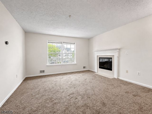 151 Prestwick Way, Edison Twp., NJ 08820