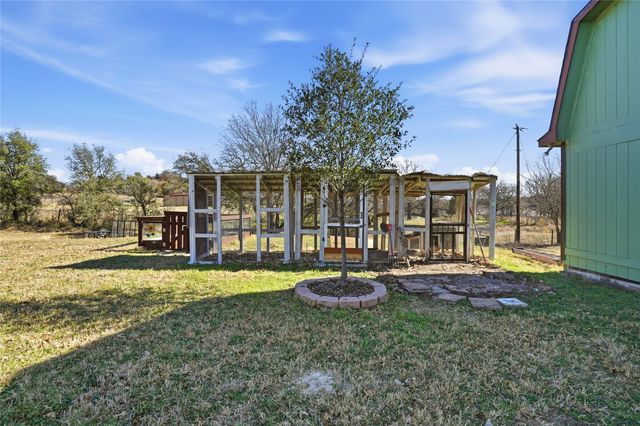 215 Younger Ranch Road, Azle, TX 76020