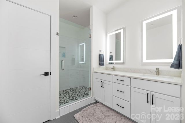 1935 W Trade Street, Charlotte, NC 28216