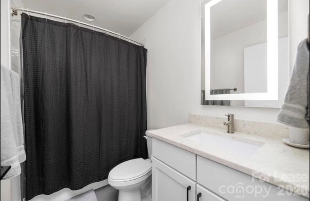 1935 W Trade Street, Charlotte, NC 28216
