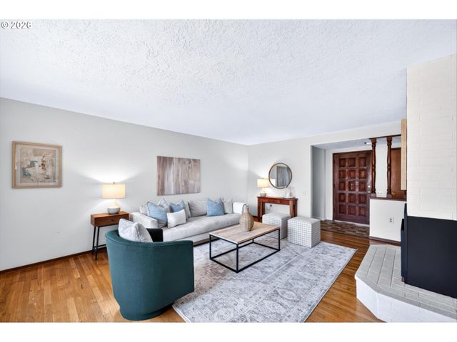16760 Sw 124TH Ave, King City, OR 97224