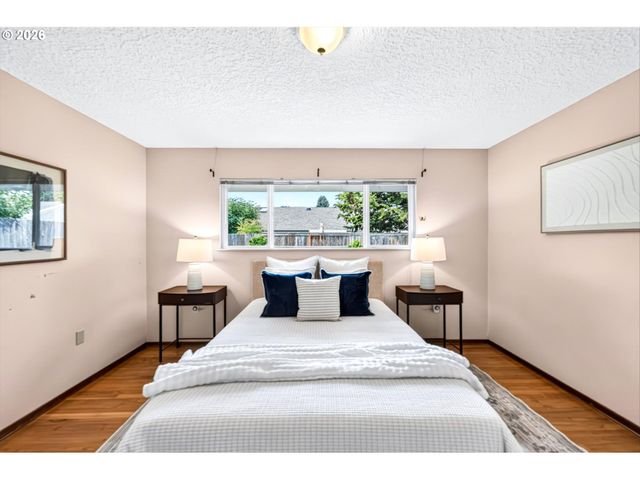 16760 Sw 124TH Ave, King City, OR 97224