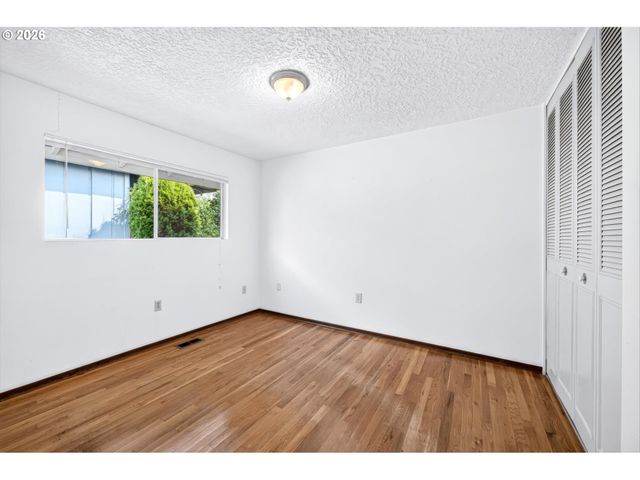 16760 Sw 124TH Ave, King City, OR 97224