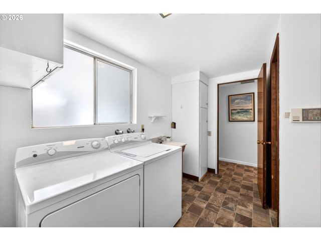 16760 Sw 124TH Ave, King City, OR 97224