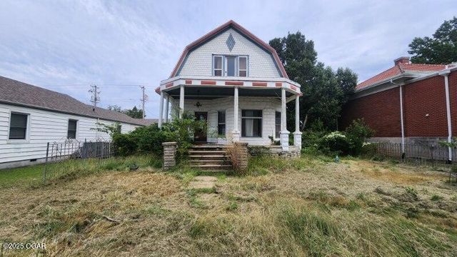 111 W Walnut Street, Columbus, KS 66725