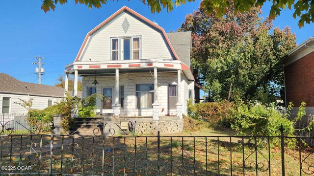 111 W Walnut Street, Columbus, KS 66725