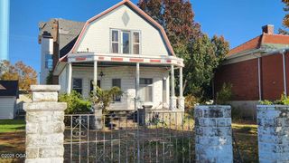 111 W Walnut Street, Columbus, KS 66725