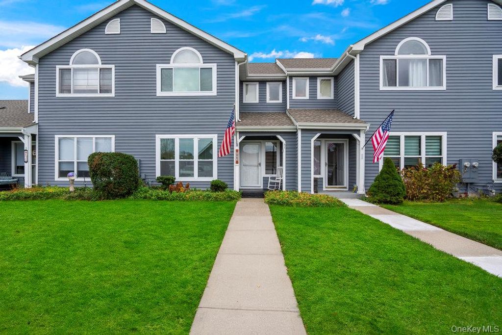 824 Birchwood Park Drive, Middle Island, NY 11953