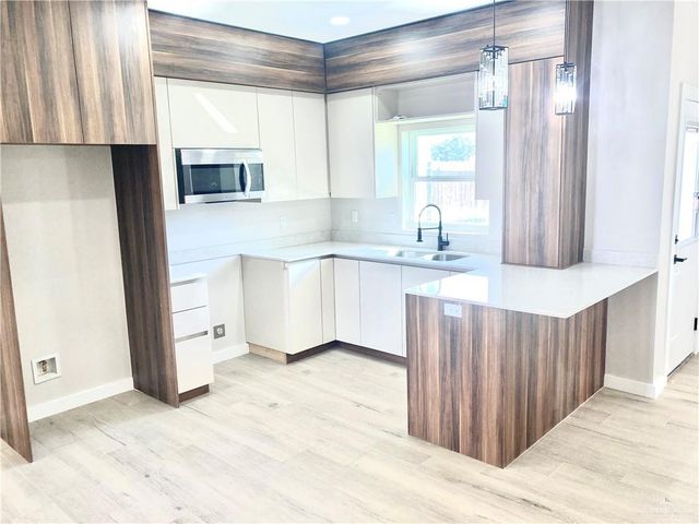 2218 Corales Street, Mission, TX 78573
