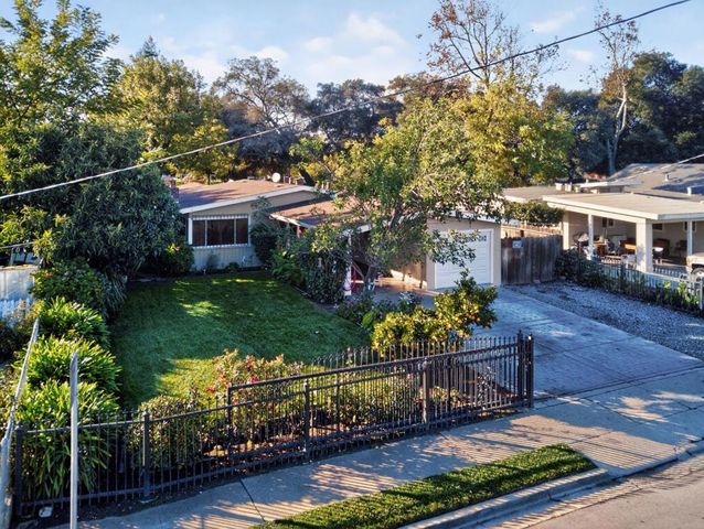 2509 Illinois Street, East Palo Alto, CA 94303