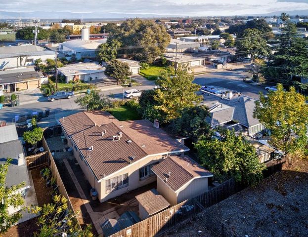 2509 Illinois Street, East Palo Alto, CA 94303