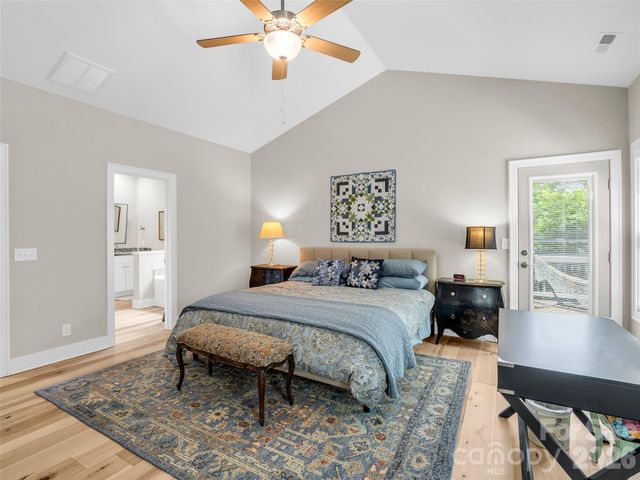 221 Millbrae Loop, Hendersonville, NC 28791