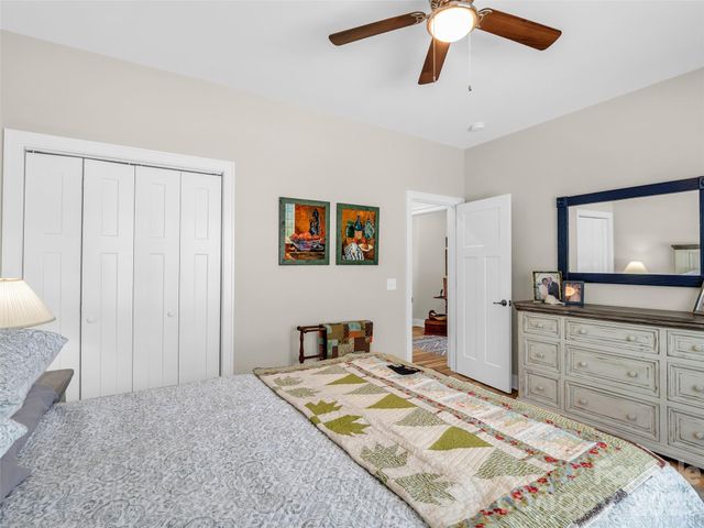 221 Millbrae Loop, Hendersonville, NC 28791