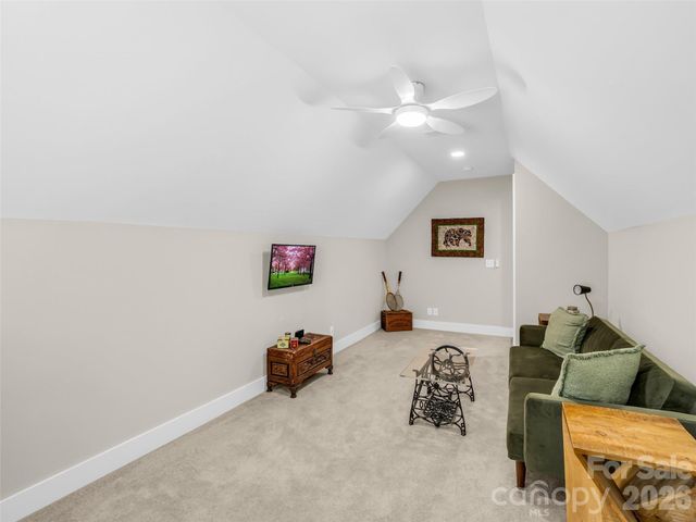 221 Millbrae Loop, Hendersonville, NC 28791