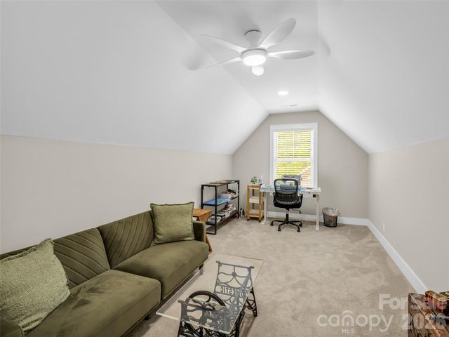 221 Millbrae Loop, Hendersonville, NC 28791