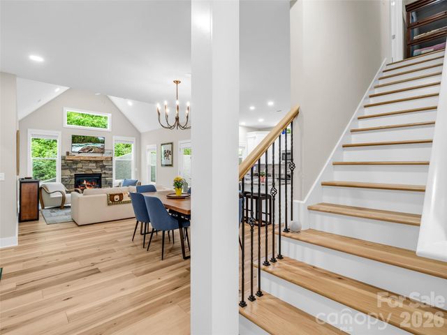 221 Millbrae Loop, Hendersonville, NC 28791