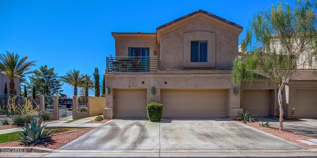 7514 E EARLL Drive 39, Scottsdale, AZ 85251 — photo 2