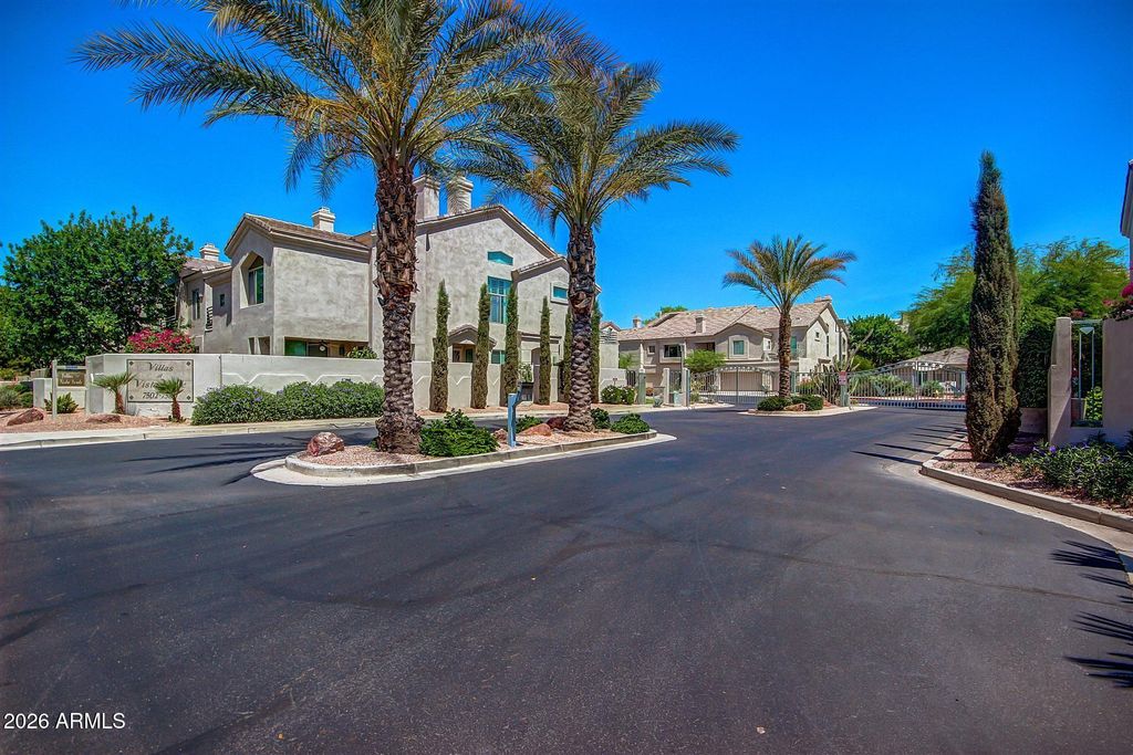 7514 E EARLL Drive 39, Scottsdale, AZ 85251 — photo 4
