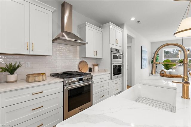 924 Intracoastal WAY, Chesapeake, VA 23322