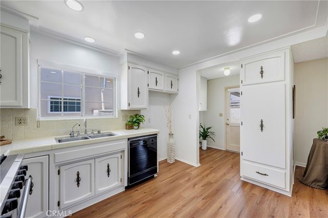 2803 East Jackson Avenue, Orange, CA 92867