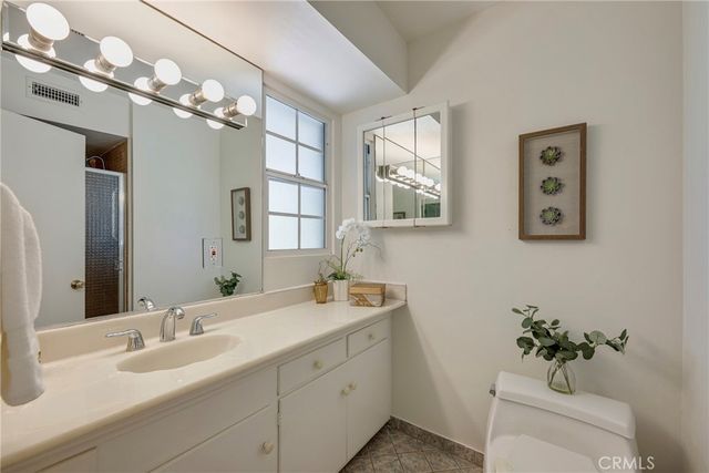 2803 East Jackson Avenue, Orange, CA 92867