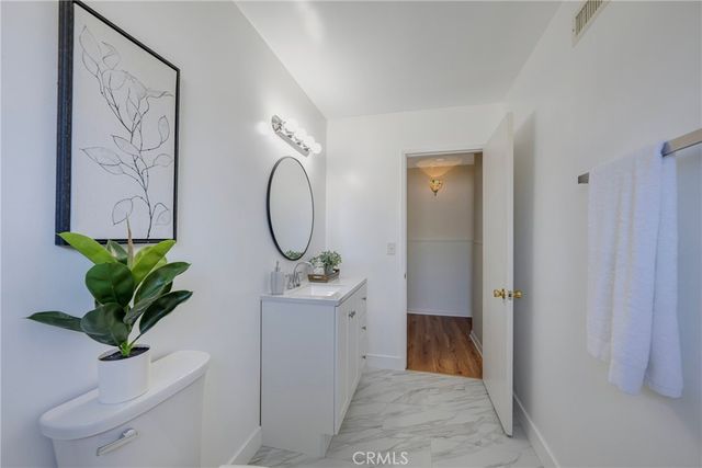 2803 East Jackson Avenue, Orange, CA 92867