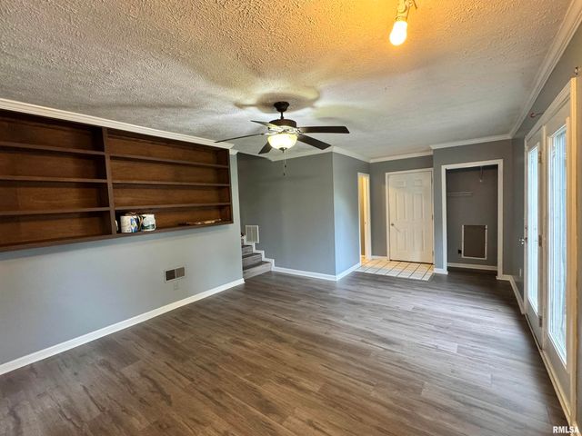 1937 Pickett Street, Springfield, IL 62703