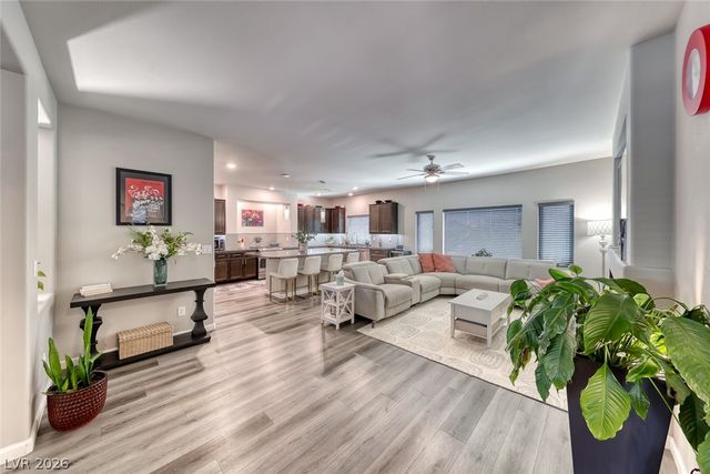 11210 Formosa Springs Court, Las Vegas, NV 89183