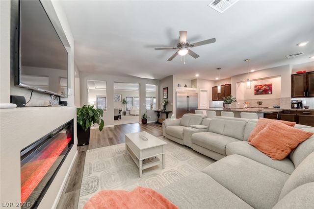 11210 Formosa Springs Court, Las Vegas, NV 89183