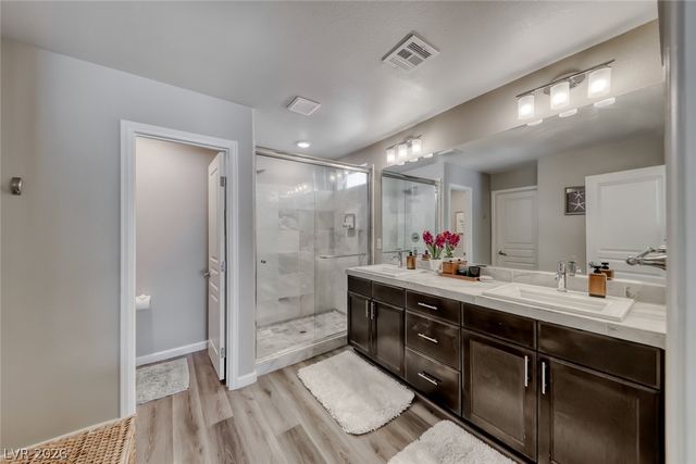 11210 Formosa Springs Court, Las Vegas, NV 89183