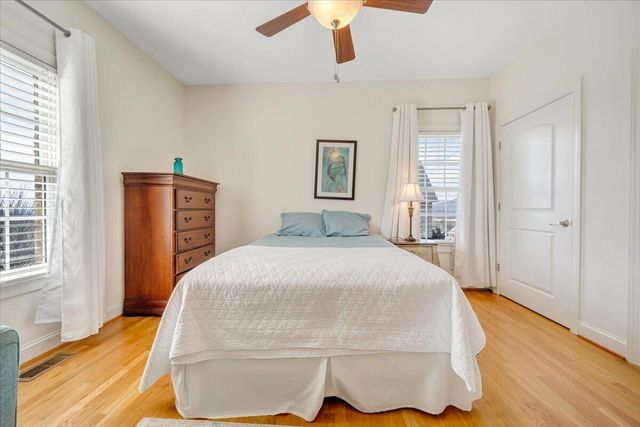 390 Stoneledge DR, Roanoke, VA 24019