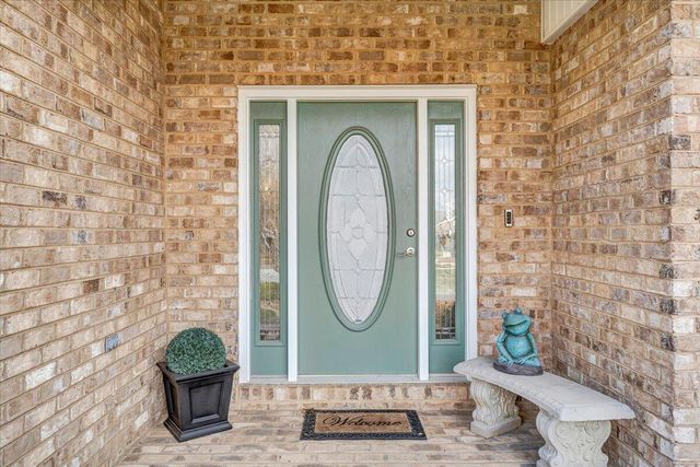 390 Stoneledge DR, Roanoke, VA 24019