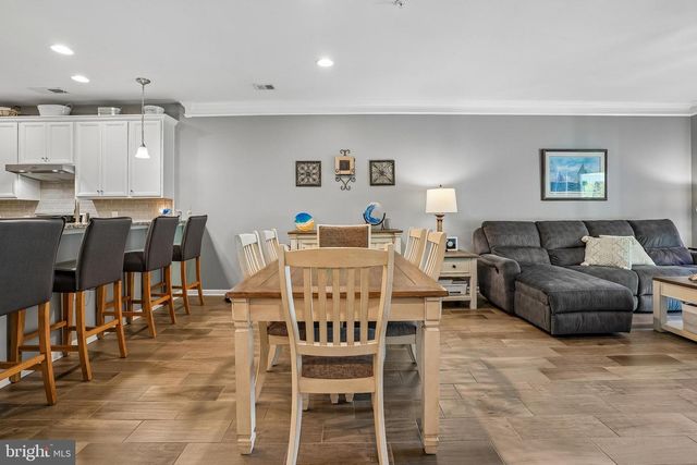 133 LONG POINT DR, Fredericksburg, VA 22406