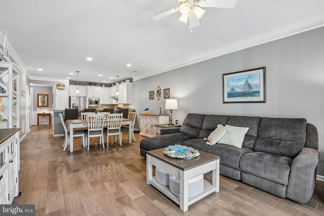 133 LONG POINT DR, Fredericksburg, VA 22406