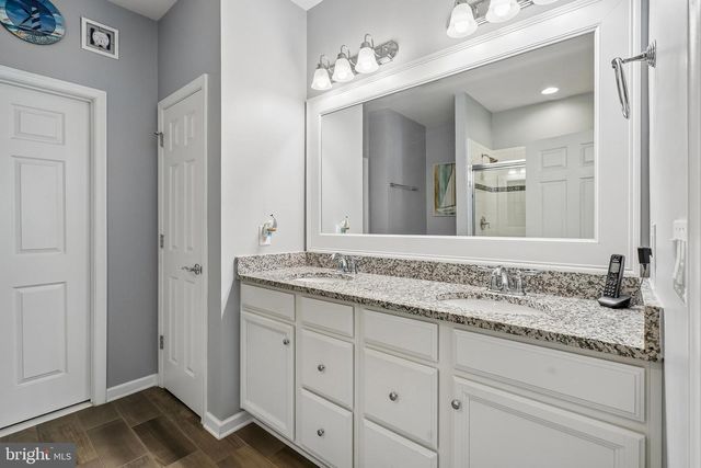 133 LONG POINT DR, Fredericksburg, VA 22406