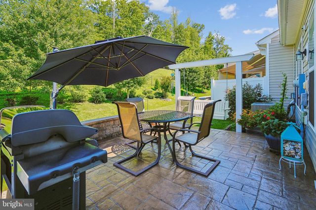 133 LONG POINT DR, Fredericksburg, VA 22406