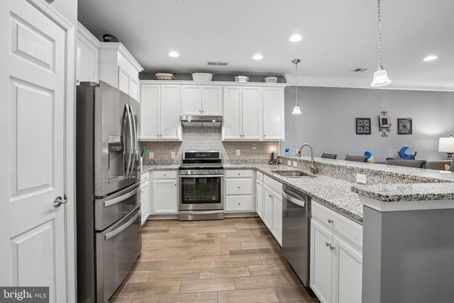133 LONG POINT DR, Fredericksburg, VA 22406