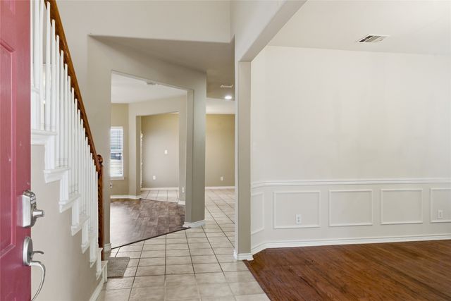 1117 Wenk Drive, Aubrey, TX 76227