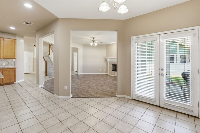 1117 Wenk Drive, Aubrey, TX 76227