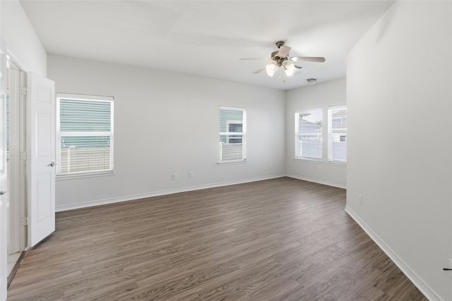 1117 Wenk Drive, Aubrey, TX 76227