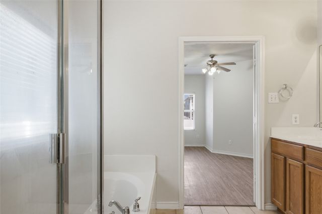 1117 Wenk Drive, Aubrey, TX 76227