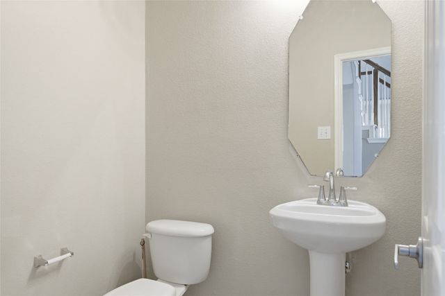 1117 Wenk Drive, Aubrey, TX 76227