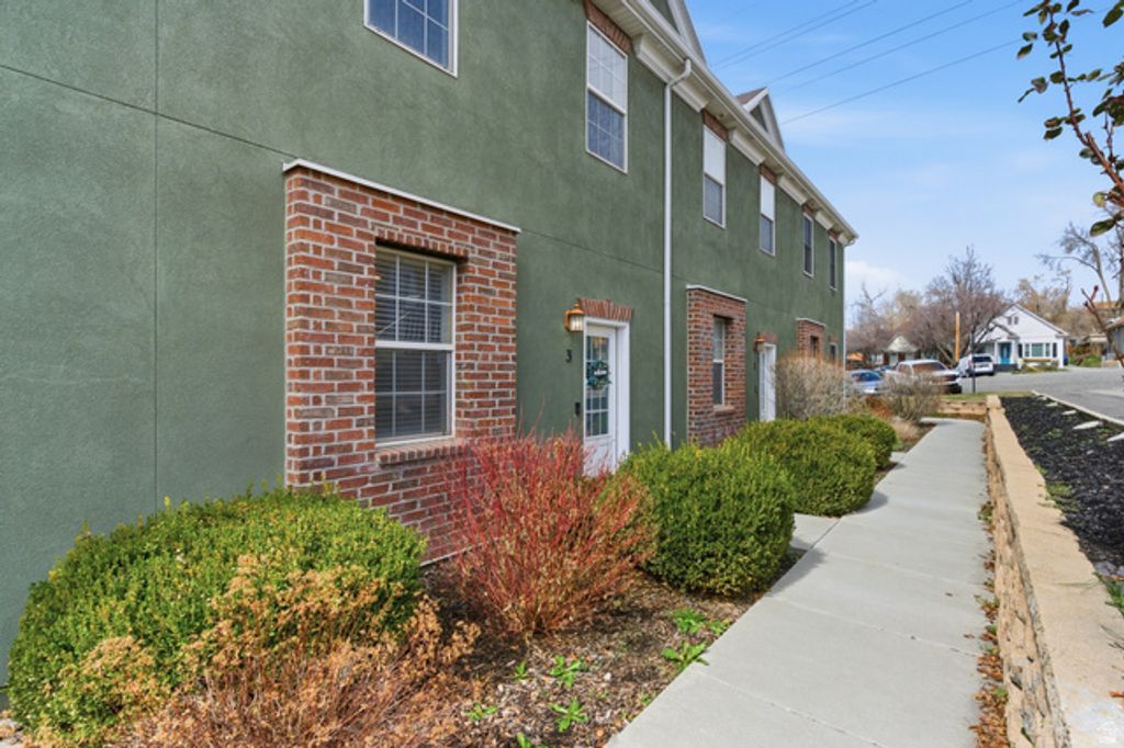 Image 29 of property listing at 940 E 700 S #3, Salt Lake City, UT 84102
