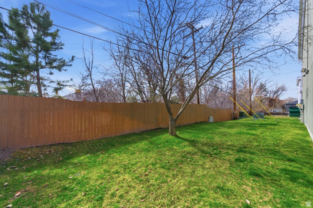 Image 33 of property listing at 940 E 700 S #3, Salt Lake City, UT 84102