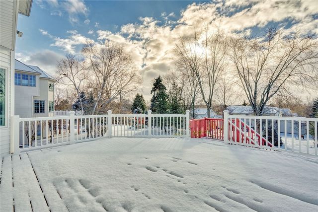 5 Ceramar Drive, Perinton, NY 14526