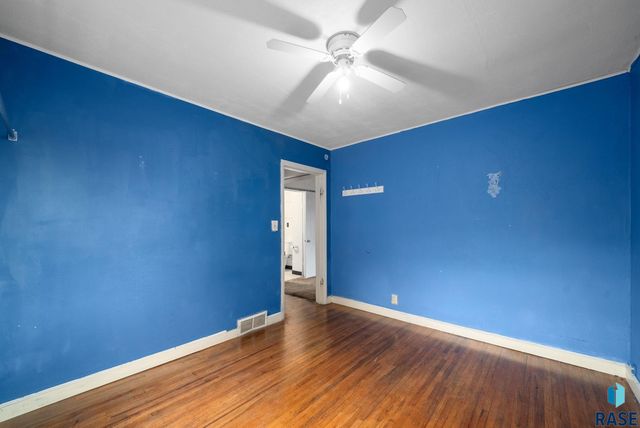 212 W 42nd St Street, Sioux Falls, SD 57105