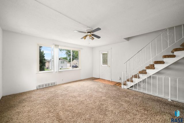 212 W 42nd St Street, Sioux Falls, SD 57105