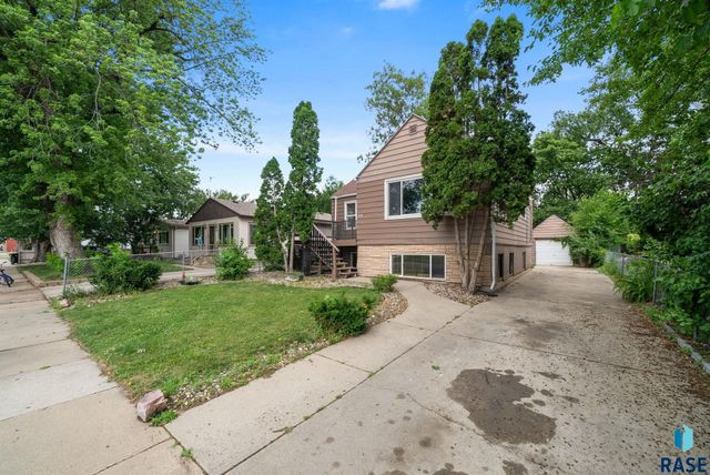 212 W 42nd St Street, Sioux Falls, SD 57105